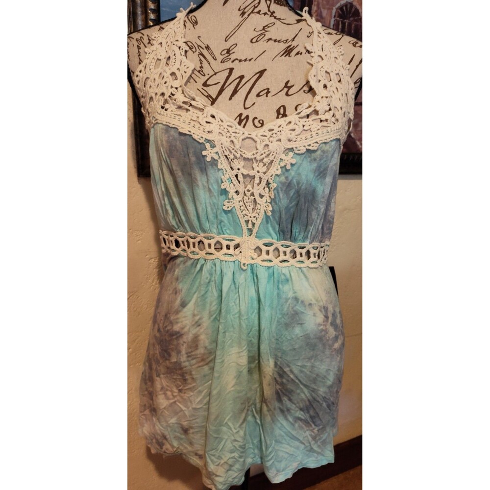 NWT Boho Fairy Tie Dye Soft Cotton top with Crochet Trim. Ties behind neck. Sz L